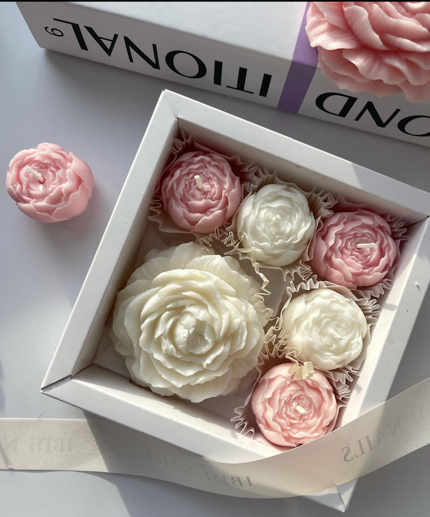 Blossom Glow Set - Large Flower Candle and Petite Floral Candle Gift Box